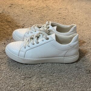 Aldo white tennis shoes